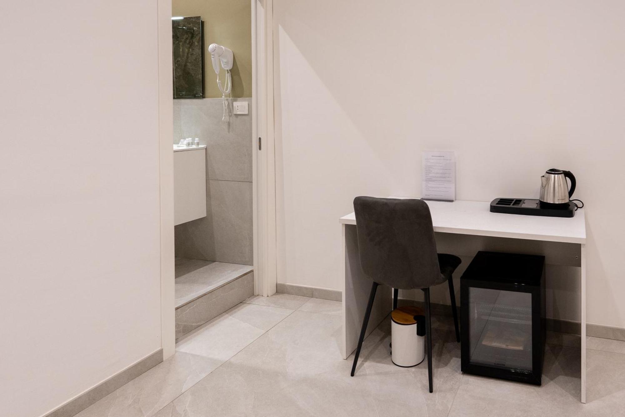 Suites Gaudioso Napoli Center Nápoles Exterior foto