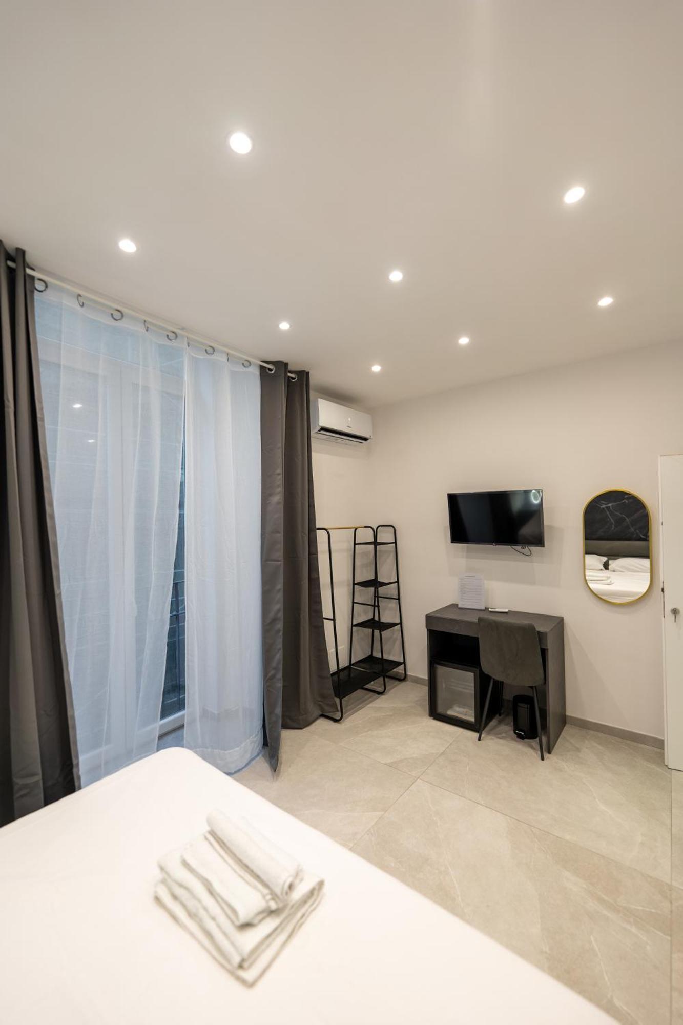Suites Gaudioso Napoli Center Nápoles Exterior foto