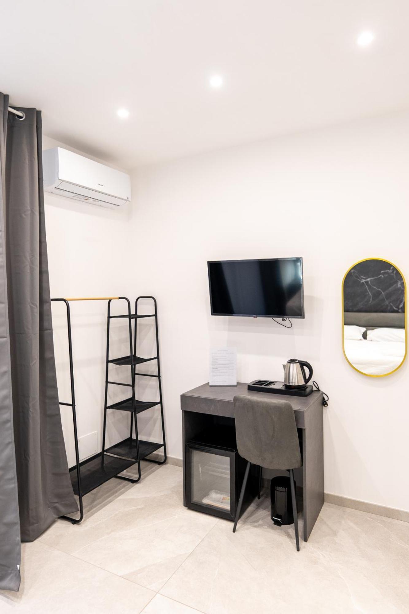 Suites Gaudioso Napoli Center Nápoles Exterior foto